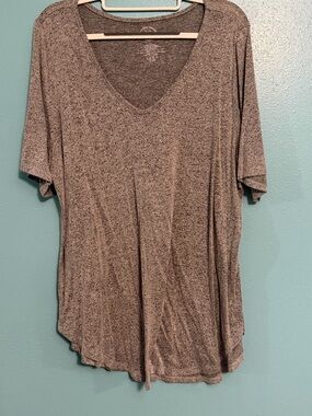 Everyday V-Neck Short Sleeve Tee - Gray